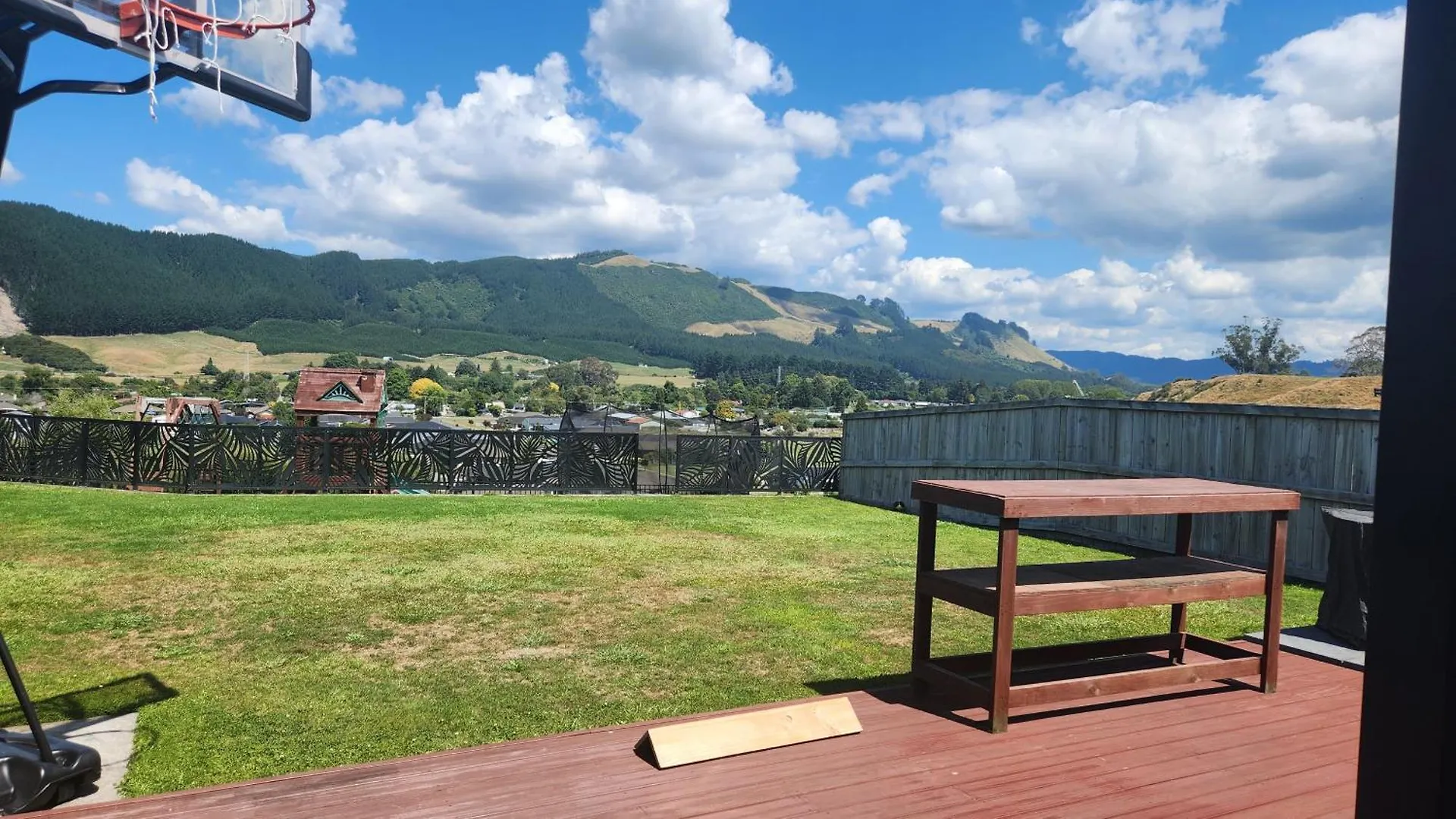 Holiday home Mountain View Home And Studio Rotorua New Zealand